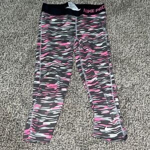 Nike Pro - Pink Gray Leggings -L